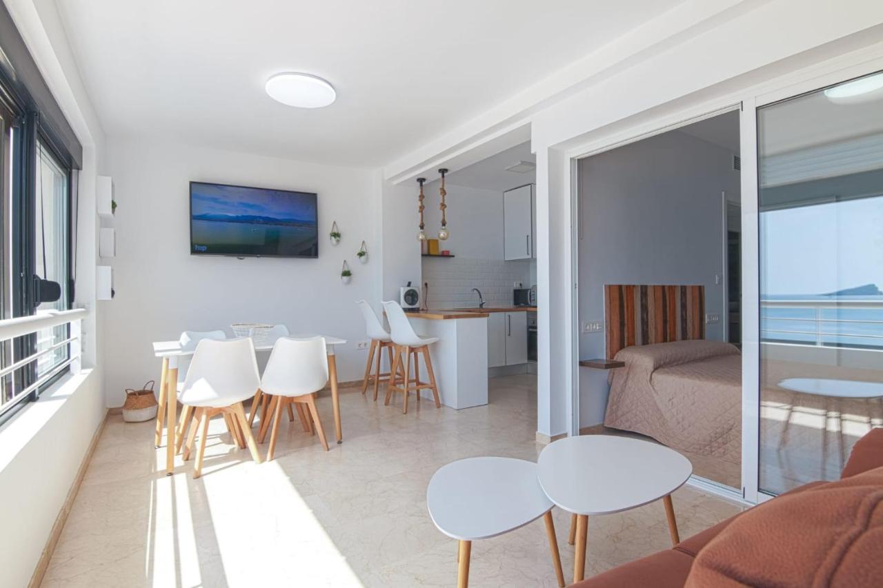 Luminoso Apartamento En Primera Linea De Playa Benidorm Exterior foto