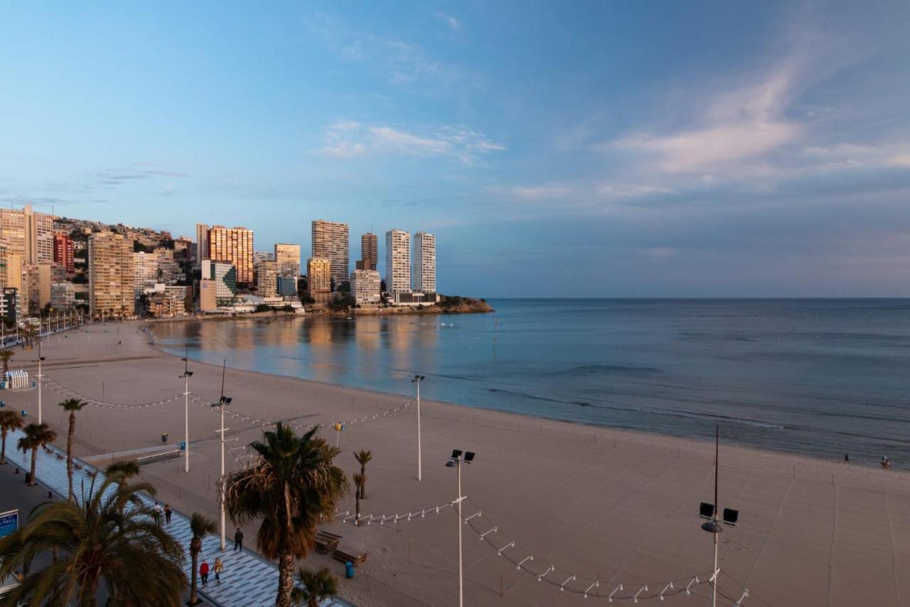 Luminoso Apartamento En Primera Linea De Playa Benidorm Exterior foto