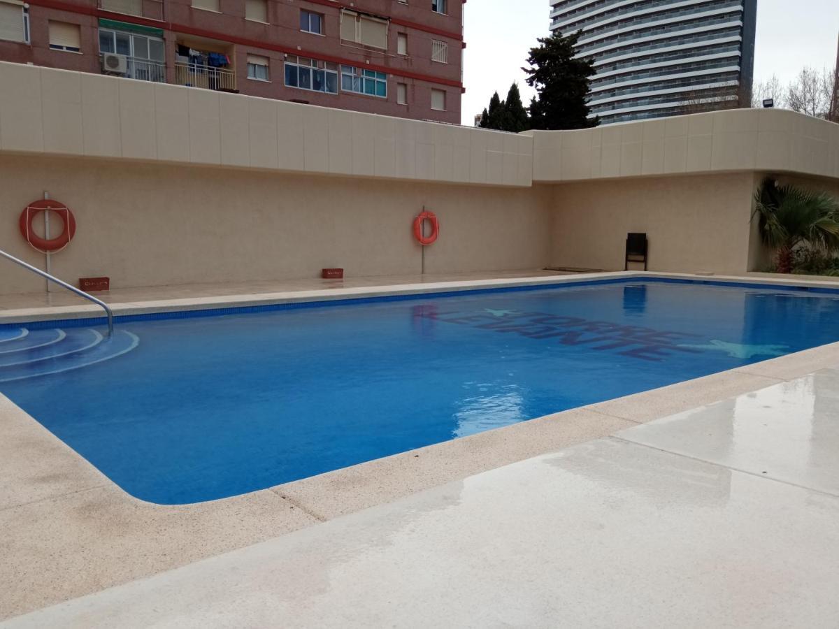 Luminoso Apartamento En Primera Linea De Playa Benidorm Exterior foto
